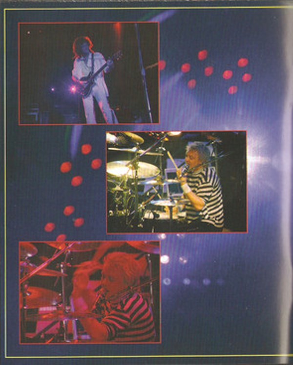 Queen  Hungarian Rhapsody; Live In Budapest : Booklet10